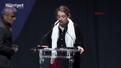 Sırrı Süreyya Önder'in kızı gözyaşlarına boğuldu