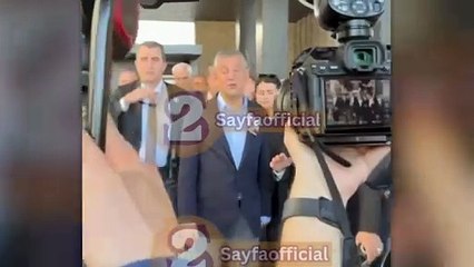 Özgür Özel, Atatürk Kültür Merkezi çıkışında yumruklu saldırıya uğradı