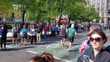 Belfast Marathon 2025: Exciting Race Highlights & City Center Cheers 🏃‍♂️