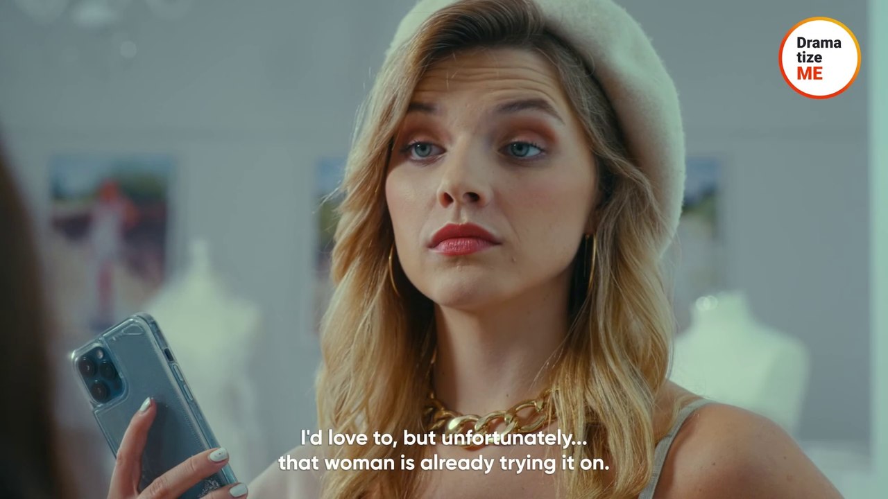 "Saleswoman Flips Off Disabled Bride: The Shocking Moment That Left Everyone Speechless!"