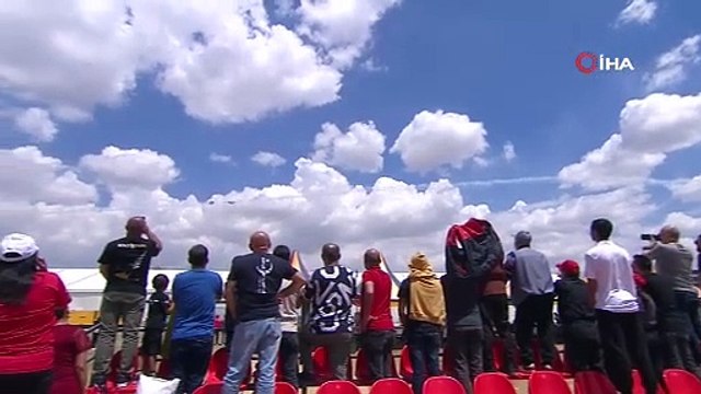 Kapanış töreni izleyenleri hayran bıraktı Türk Yıldızları'ndan KKTC'de görkemli uçuş