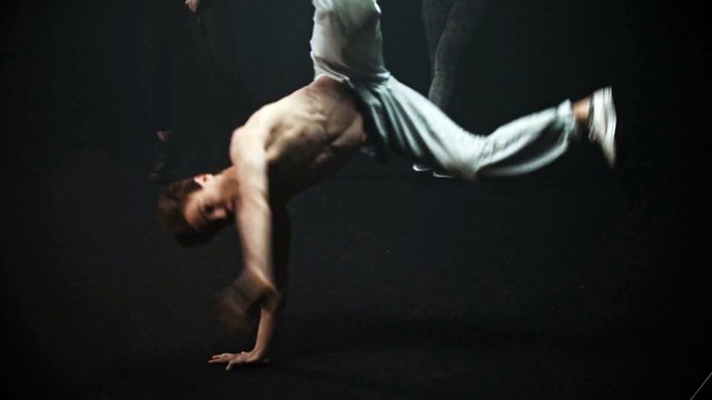 1)_Musique. Agua Cristalina. Genre. Hip-hop et rap. Humeur _ Calme. Artiste. Quincas Moreira (1)