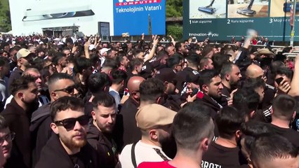 Beşiktaşlı taraftarlar derbi için yola çıktı