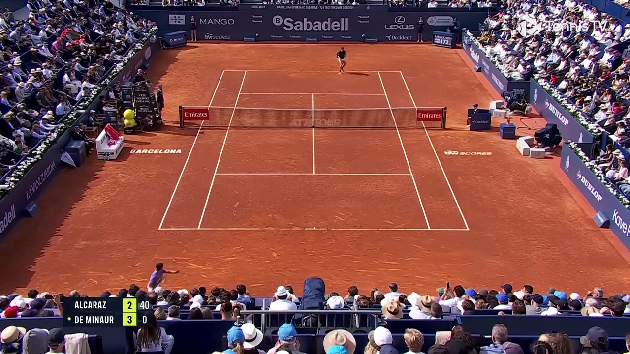 Alex de Minaur disingkirkan oleh Carlos Alcaraz di perempat final Barcelona Terbuka