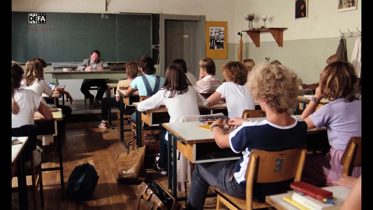 Erscheinen Pflicht | movie | 1984 | Official Trailer