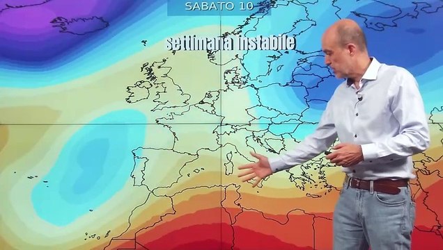 Meteo, peggiora il tempo sull'Italia: temporali in arrivo. In Lunigiana scuole chiuse, allerta arancione in mezza Toscana