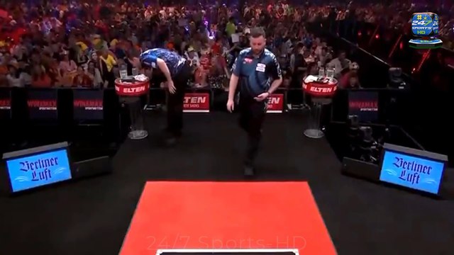 ‘Did that get shown?’ – Weird thing Luke Humphries did with his glass caught on TV leaving darts ace embarrassed