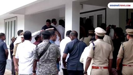 प्रियंका गांधी ने वायनाड में बीमार जानवरों के लिए एंबुलेंस सौंपी, वन कार्यालय का किया दौरा