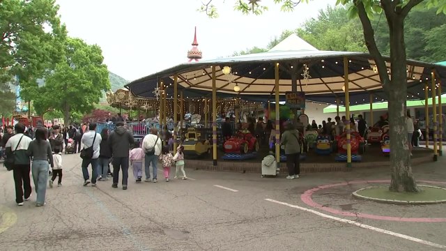 오늘은 우리들 세상! 어린이날 맞아 놀이공원 북적 / YTN