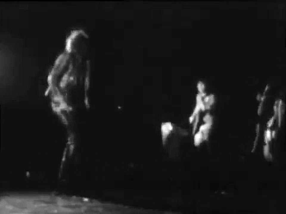 Johnny Hallyday – "Je te veux" (Extrait Palais des Sports 1969 | Diffusé sur Point Chaud – 31 Janvier 1970)