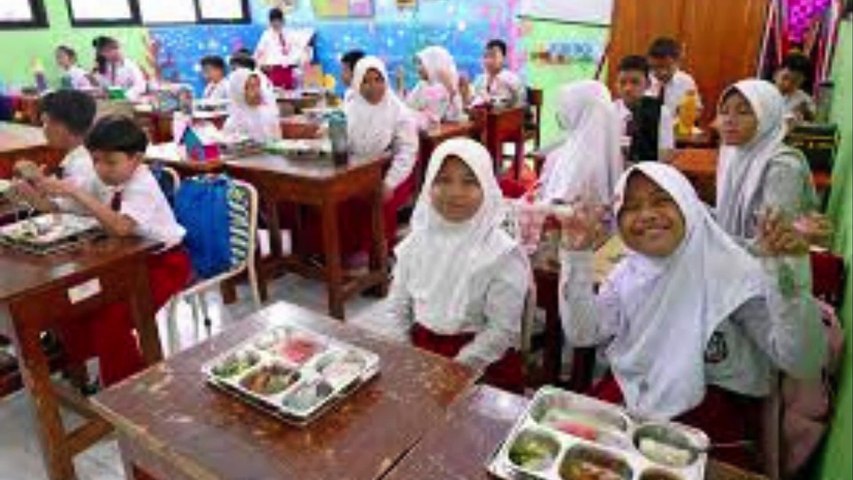 Elite, Bekerjalah Dulu untuk Rakyat, Baru Bicara 2029