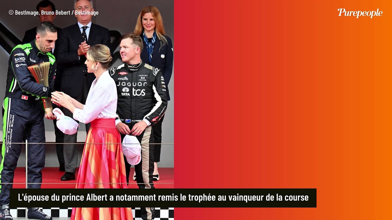 Charlene de Monaco ose un look différent de ses habitudes et cela lui réussit !