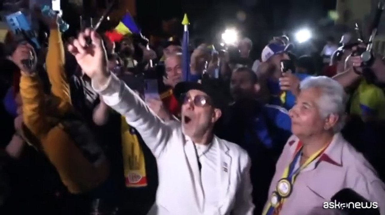 Al primo turno in Romania trionfa l'estrema destra con George Simion