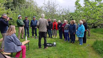 Stamford Community Orchard Blossom Picnic - Woven Chords Choir