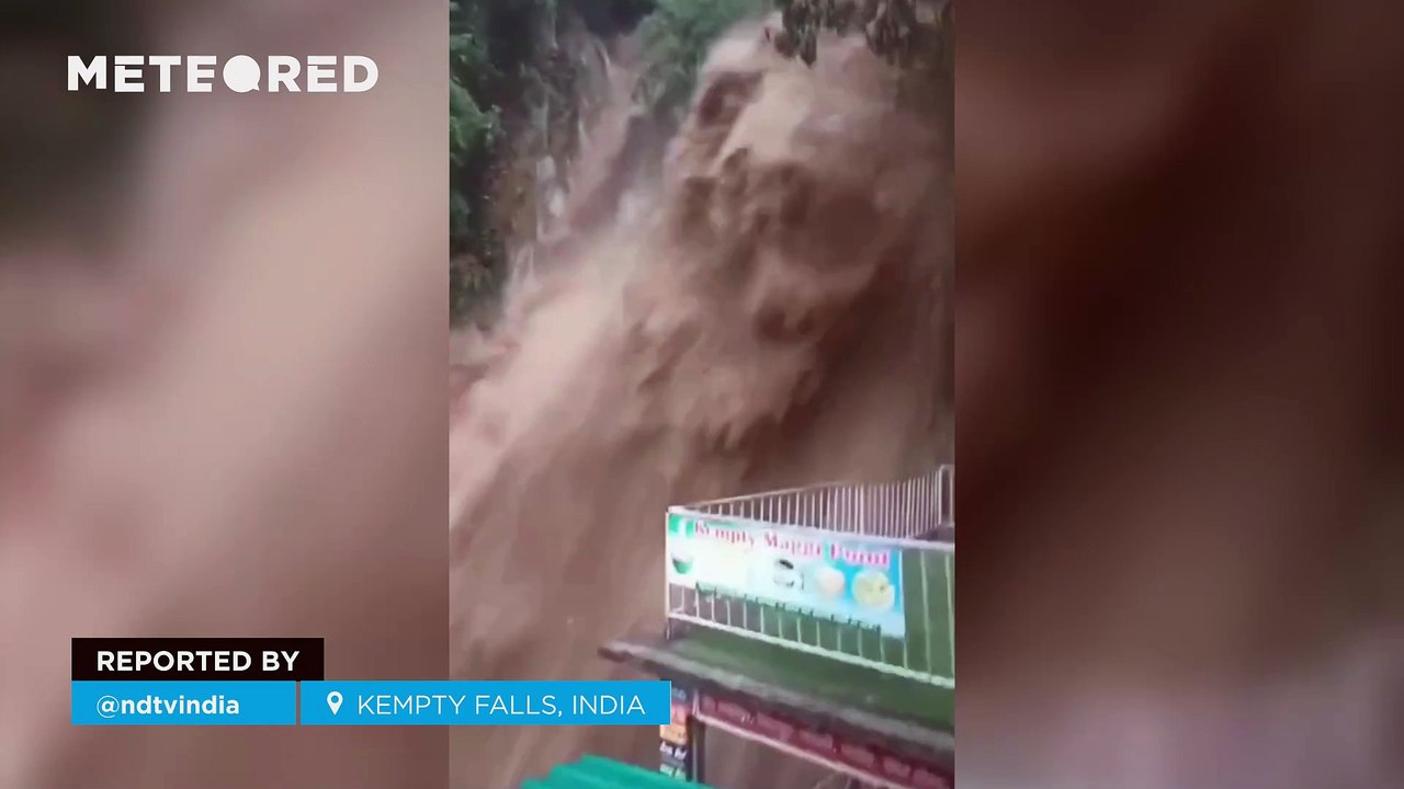 A massive flood at Kempty Falls in India is causing panic! Heavy rains have caused the natural attraction's flow to rise dramatically.