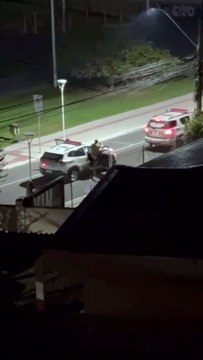 Policiais são atacados em Navegantes