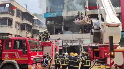 वांद्रे लिंक स्क्वेअर मॉलला आग लागण्याची ३ कारणं समोर