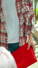 Touchshort: A Heartfelt Search for Dad ❤️