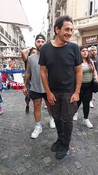 Mal momento con Natalia Oreiro: su mala actitud generó tensión con los fans y revuelo en redes sociales. Mirala.