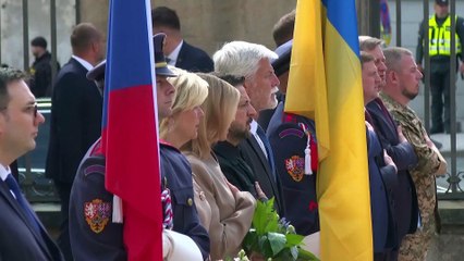 Zelenski espera recibir 3 millones de proyectiles de artillería de sus aliados