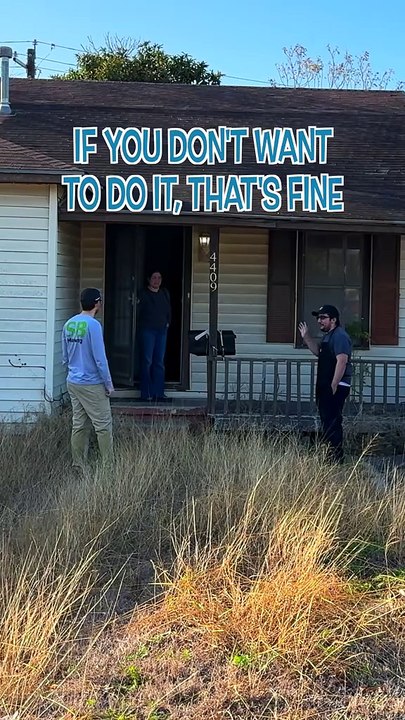 Il vient tondre gratuitement chez les gens et le résultat est dingue