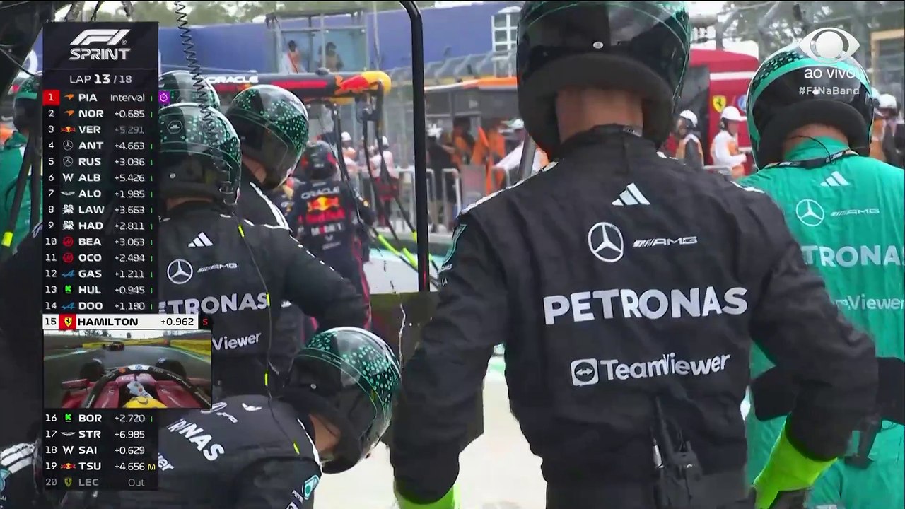 F1: Verstappen e Antonelli colidem dentro dos boxes; veja a batida