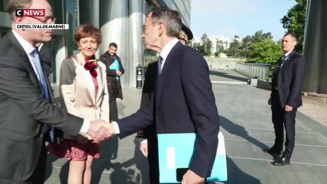 Naturalisation : Bruno Retailleau durcit les règles