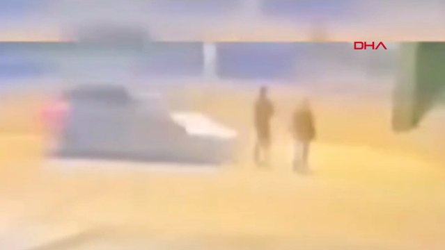 Otomobilin çarptığı iki kadın feci şekilde can verdi
