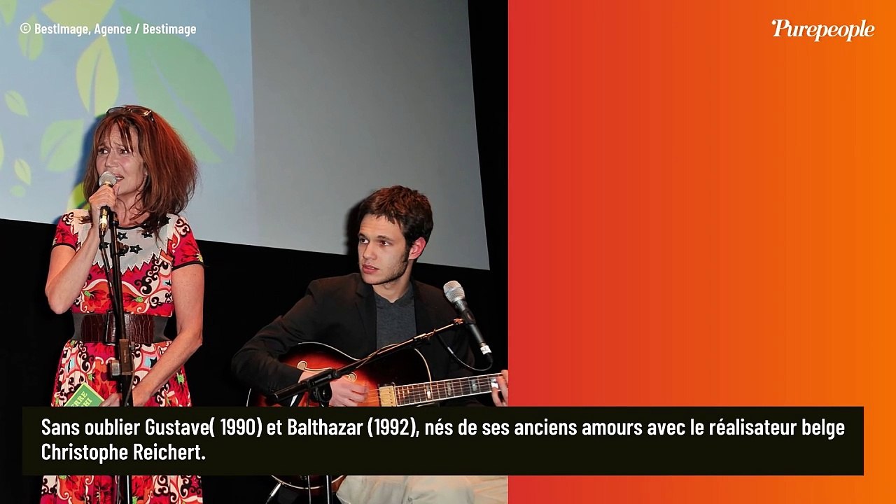 "Mes meilleurs amis... " : Clémentine Célarié, maman de trois garçons issus de différentes relations, se confie