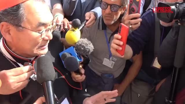 Conclave 2025, il cardinale giapponese Kikuchi: «Politica coinvolta? No, forse i soldi»