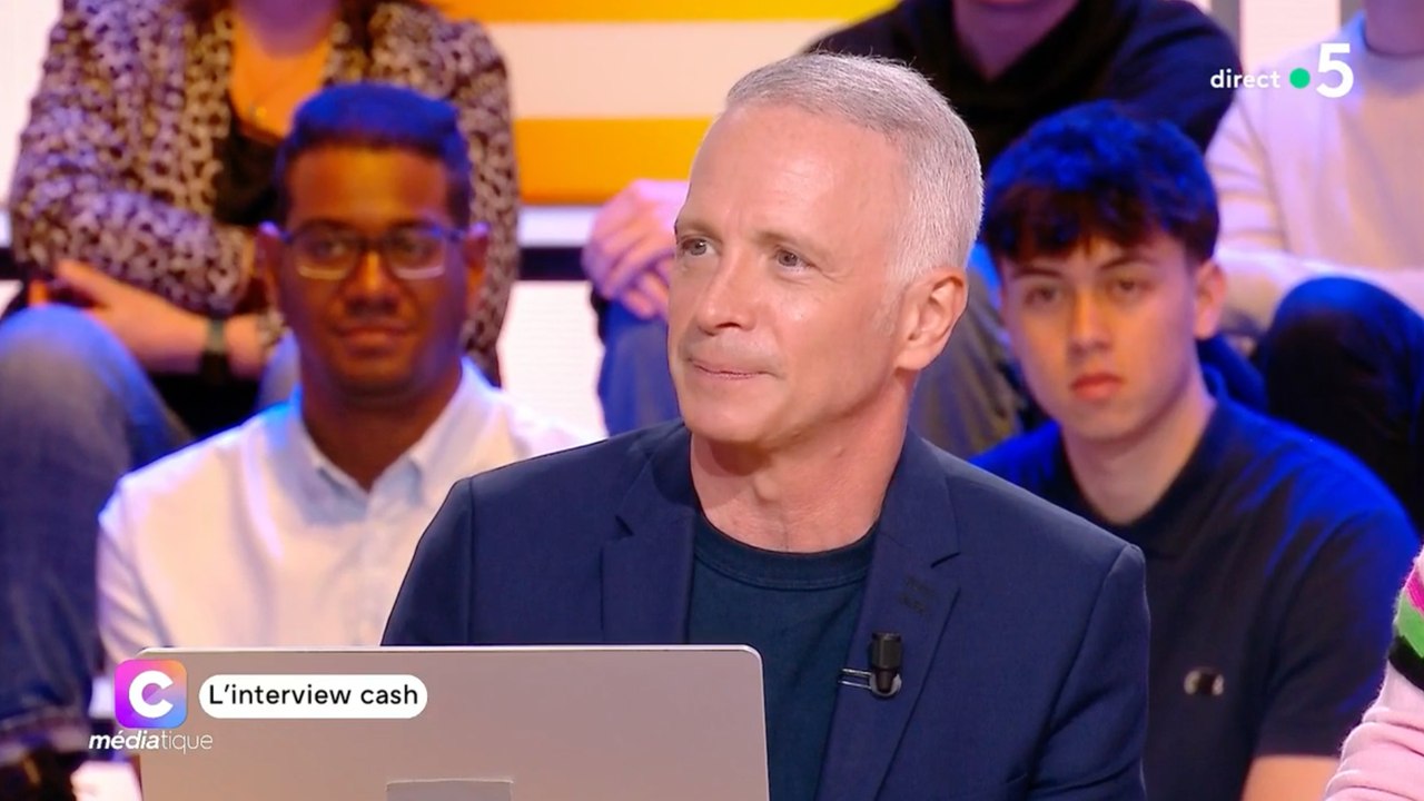 Animateur et streamer, Samuel Etienne (Questions pour un champion) évoque ses revenus : "Je gagne correctement ma vie"