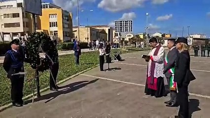 Porto Torres, corona di fiori per l'82esimo anniversario dell'affondamento del motopeschereccio Onde