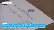 Los empleados del Vaticano firman un acuerdo de silencio de cara al cónclave