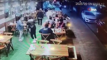 Pompalı tüfekle saldırdılar, herkes kaçtı, onlar oturup izledi