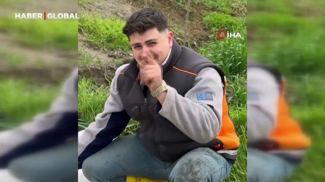 Tuttuğu 14 kiloluk turnayı bebek gibi kucağında salladı