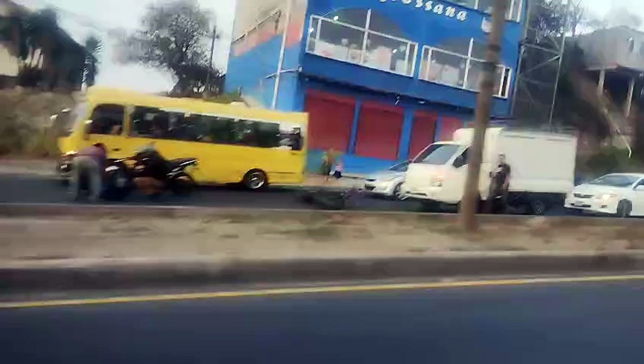 Se reporta tráfico en el bulevar Fuerzas Armadas