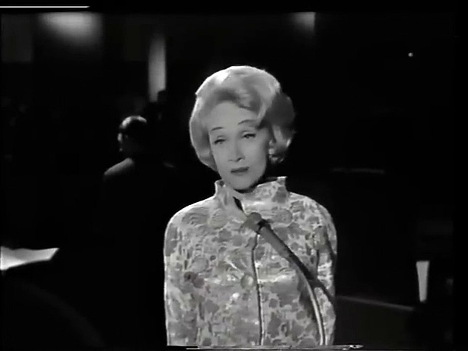 Marlene Dietrich - Sag mir wo die Blumen sind carmela