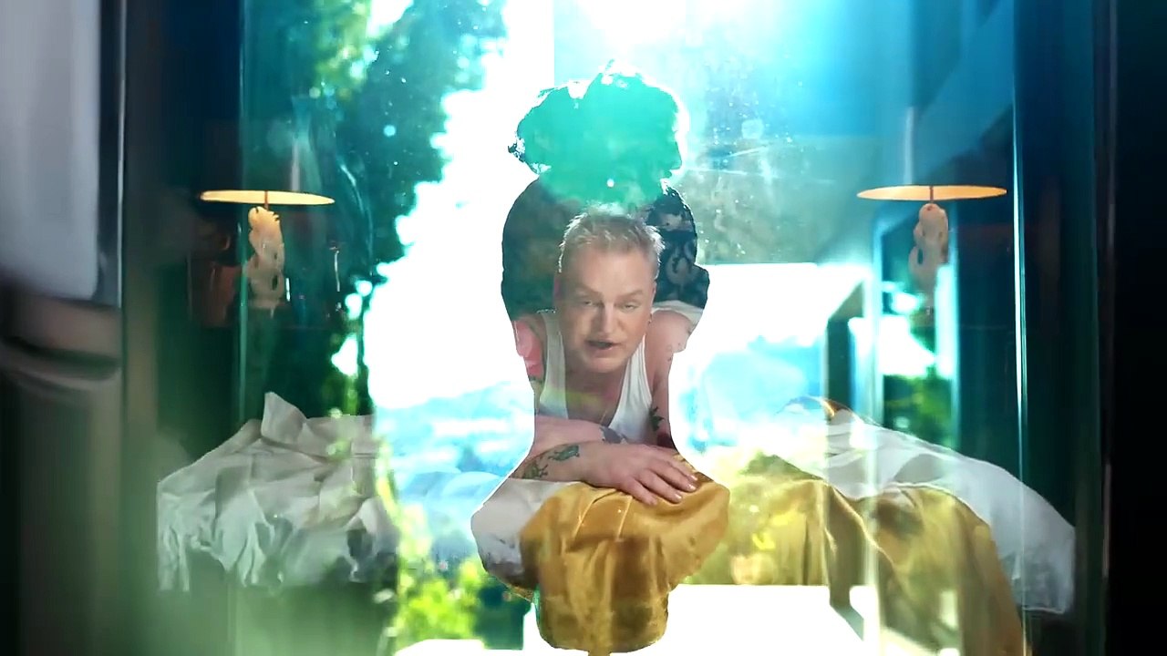 ANDY BELL (ERASURE) - Heart's a Liar (featuring Debbie Harry)