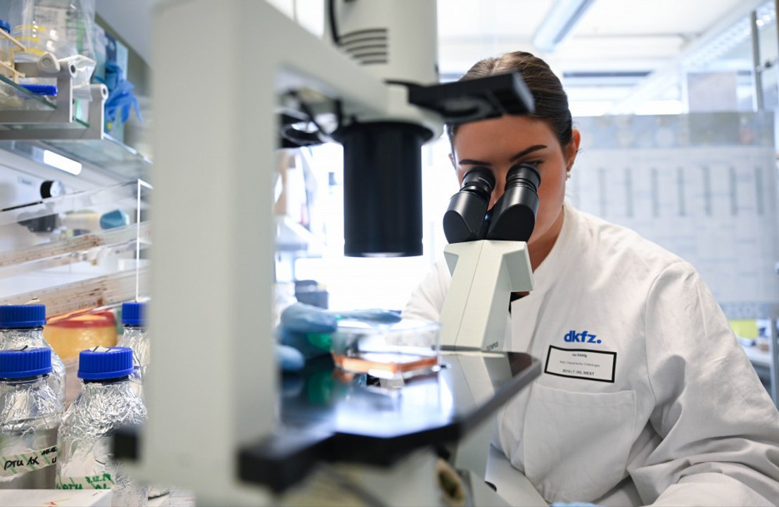 New cancer technology in UK aims to speed up diagnosis