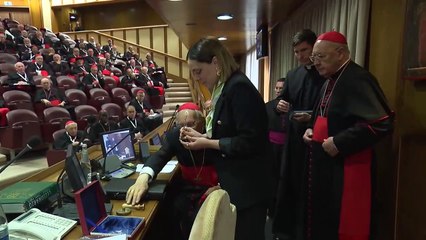 Anulan el Anillo del Pescador de Francisco 16 días después de su muerte