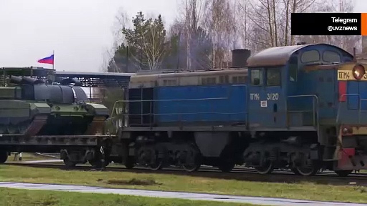 Video: Russland liefert neue Charge seiner modernsten Panzer mit erweitertem Drohnenschutz