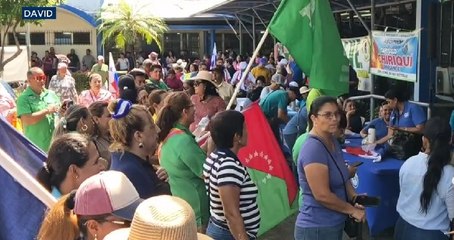 Docentes protestan en Chiriquí