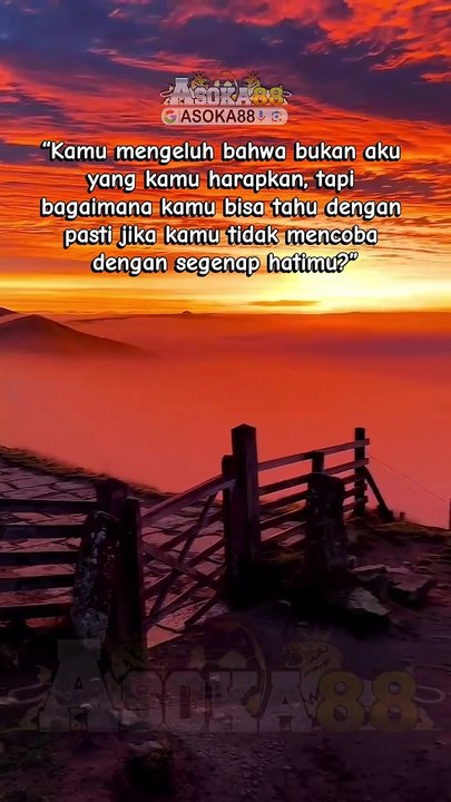 ✨“Kamu mengeluh bahwa bukan aku yang kamu harapkan, tapi bagaimana kamu bisa tahu dengan pasti jika kamu tidak mencoba dengan segenap hatimu?”☁✨