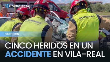 Cinco heridos en un accidente entre tres vehículos en Vila-real