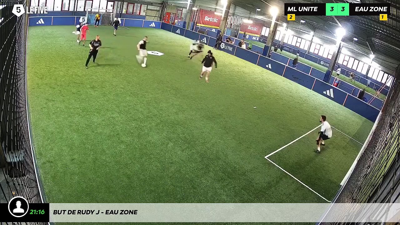 But de Rudy J - Eau Zone