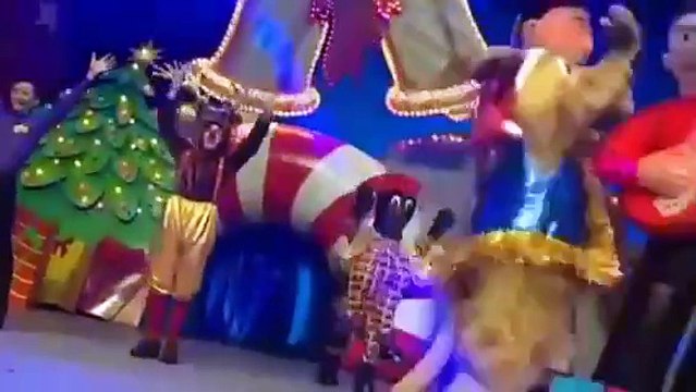 The Wiggles The Wiggle Owl Medley Live 2004...mp4