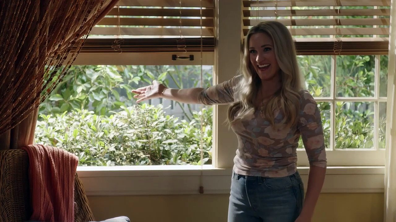 Georgie & Mandy's First Marriage 1x11 _ 'Working for the Enemy' (Clip 3)