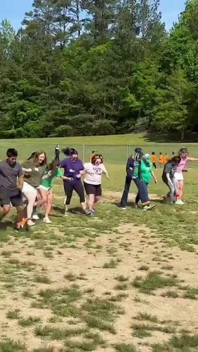 204. We'll finish the race one way or another 🏃‍♂️  #shorts #race #friends #fail #funny #games