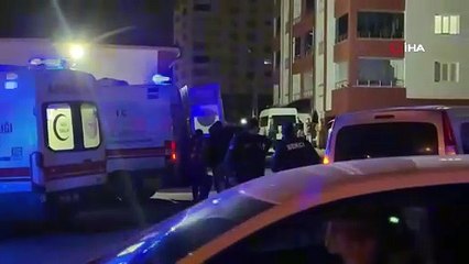 Biri kız biri erkek 2 kardeş boğazları kesilmiş olarak bulundu!