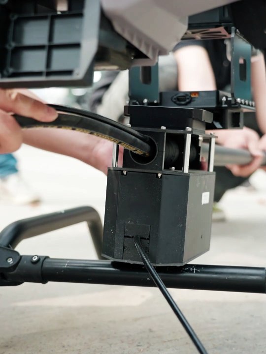 Modification Case High-altitude Cleaning